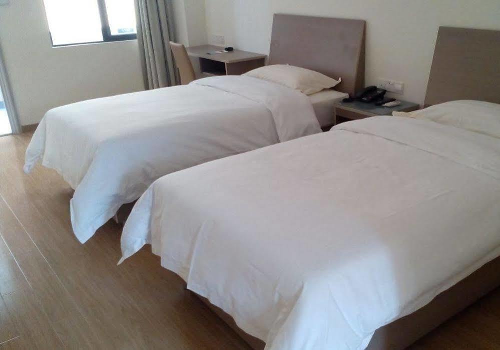 Dongguan Silver World Garden Hotel Esterno foto