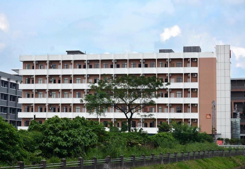 Dongguan Silver World Garden Hotel Esterno foto